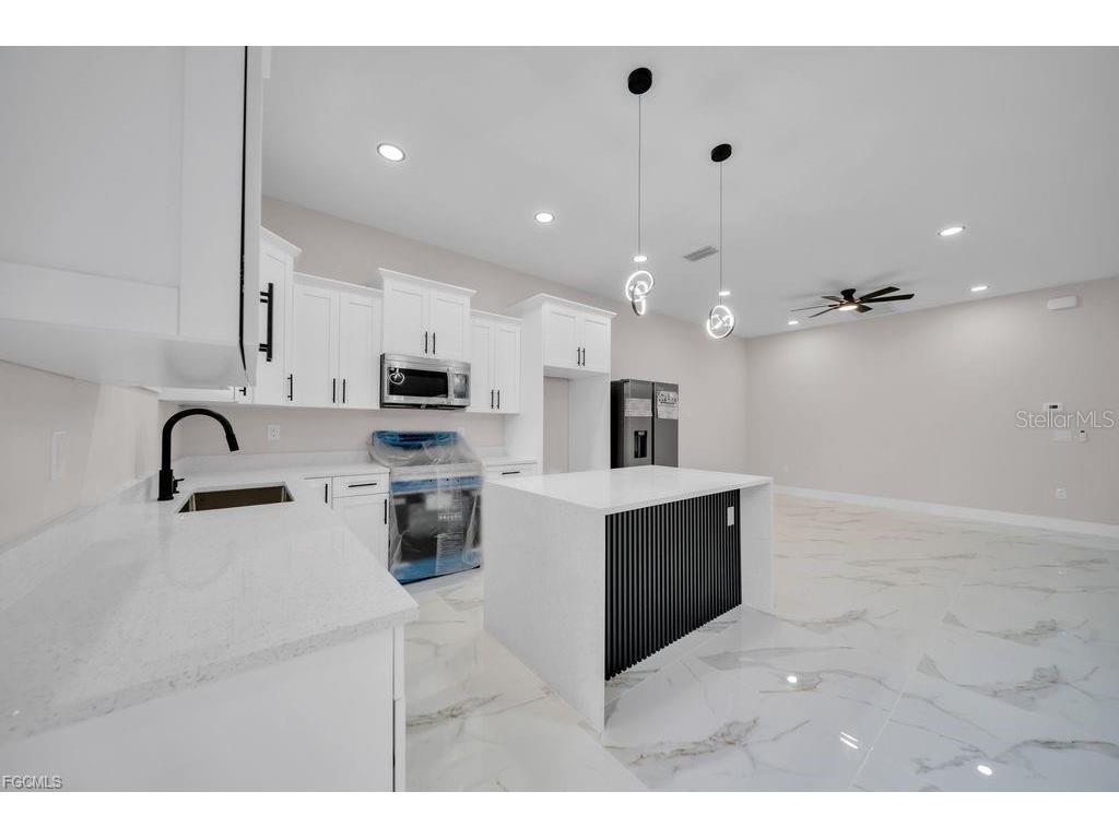 225/227 Homer Avenue S Lehigh Acres FL 33973 A4683648 image7