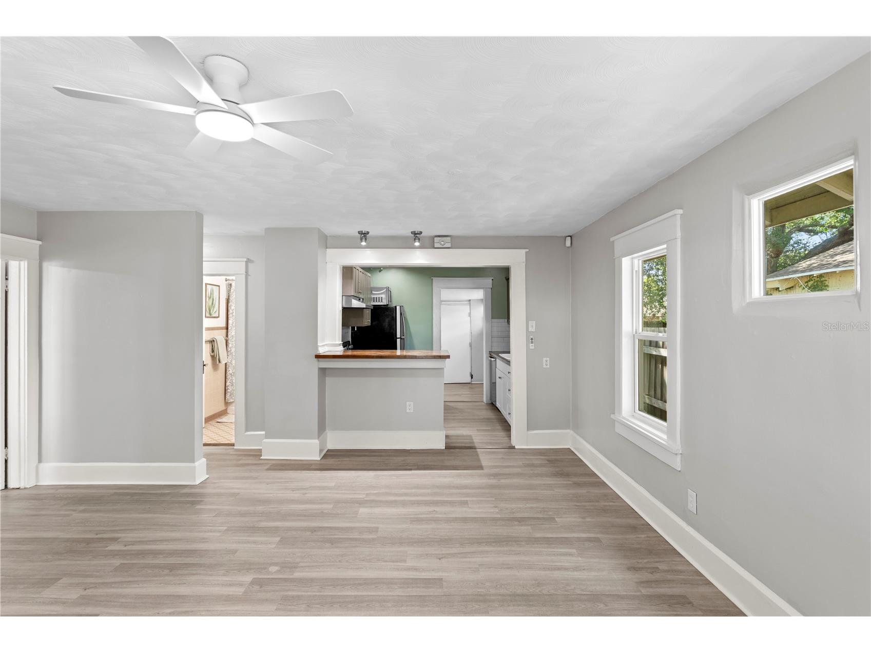 225 35th Street S Saint Petersburg FL 33711 TB8500163 image14