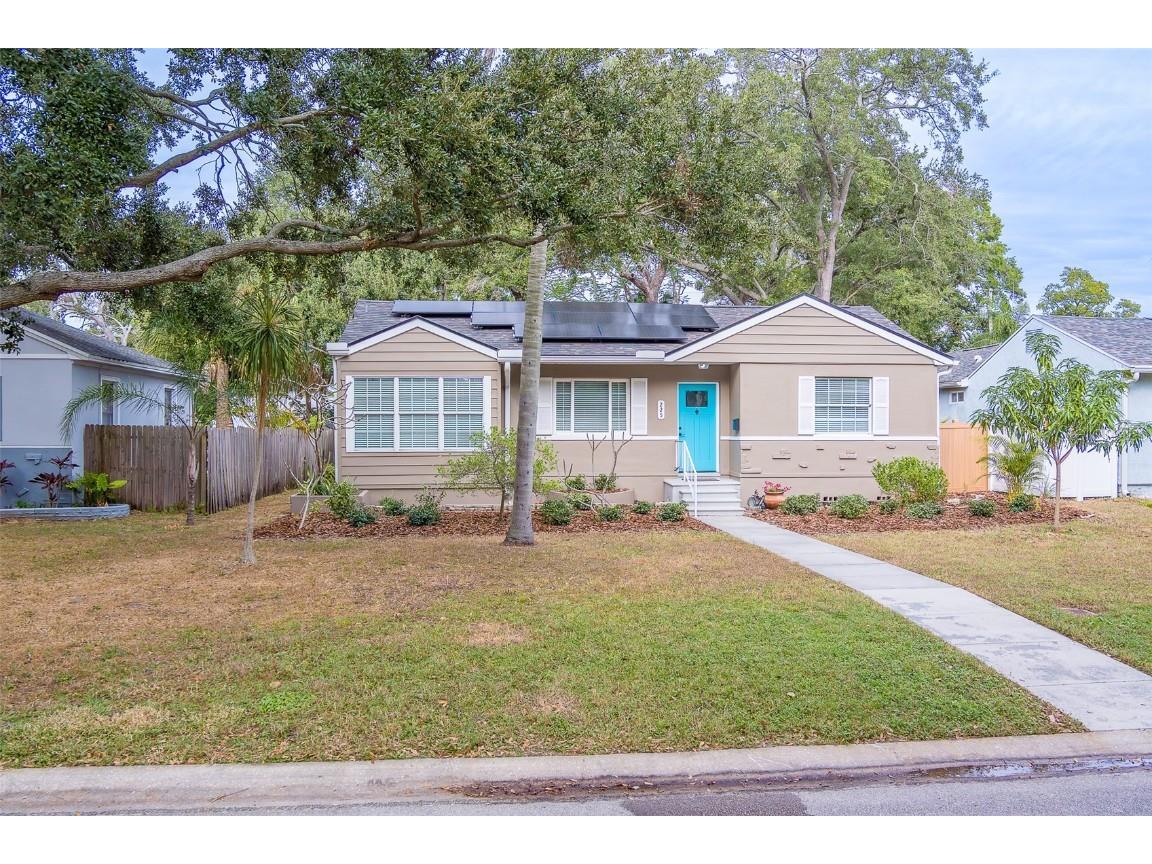 225 36th Avenue NE Saint Petersburg FL 33704 TB8452960 image1