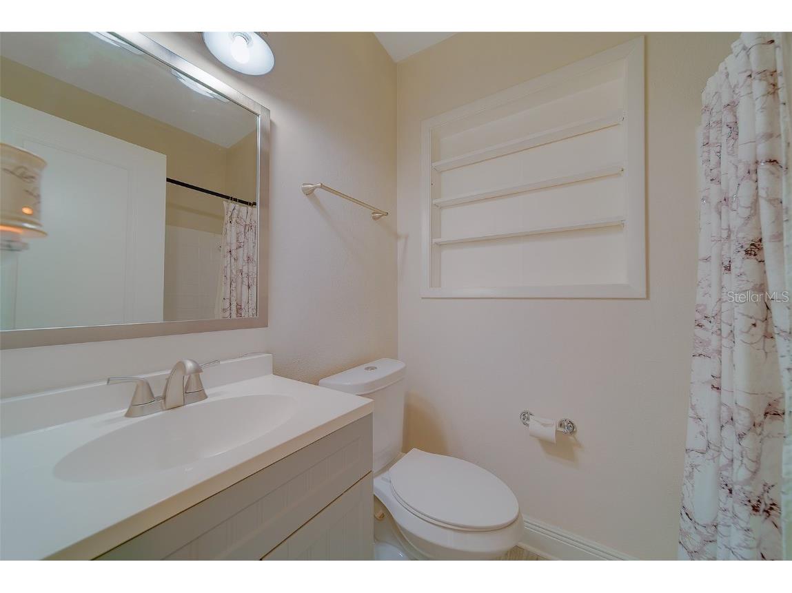 225 36th Avenue NE Saint Petersburg FL 33704 TB8452960 image25