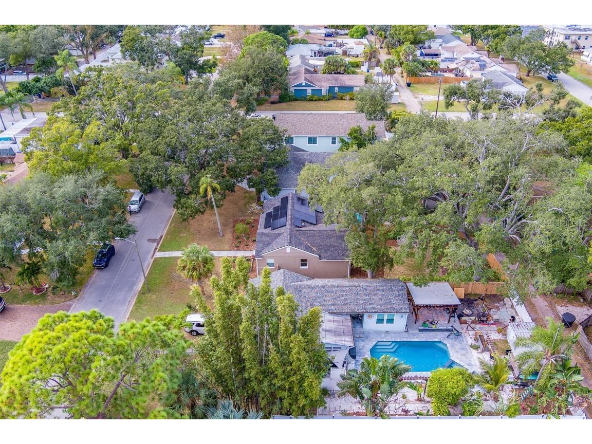 225 36th Avenue NE Saint Petersburg FL 33704 TB8452960 image46