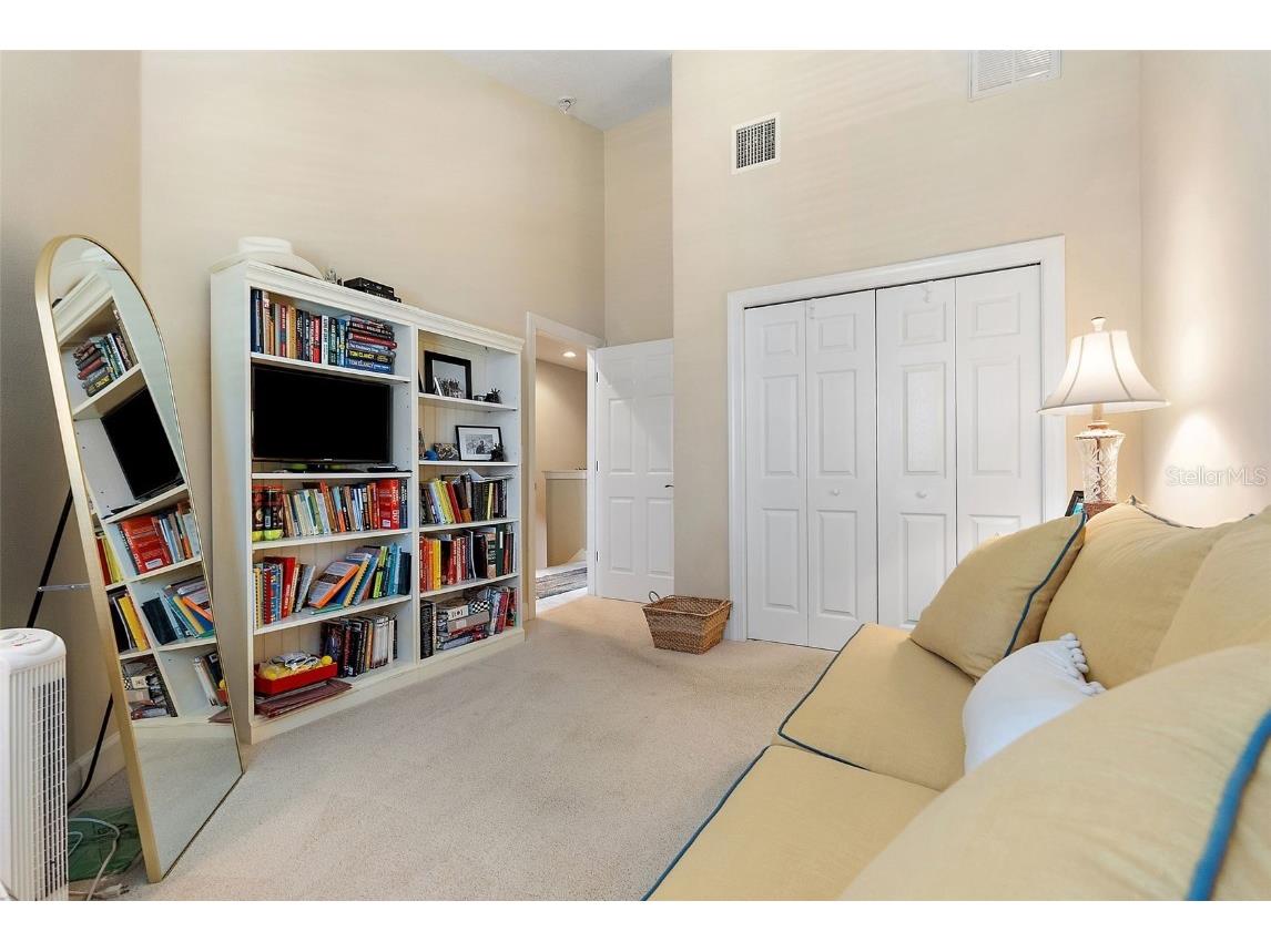 225 49th Avenue N Saint Petersburg FL 33703 TB8402471 image21