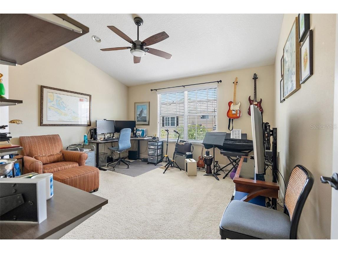 225 49th Avenue N Saint Petersburg FL 33703 TB8402471 image27