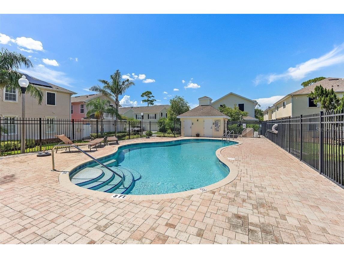 225 49th Avenue N Saint Petersburg FL 33703 TB8402471 image33