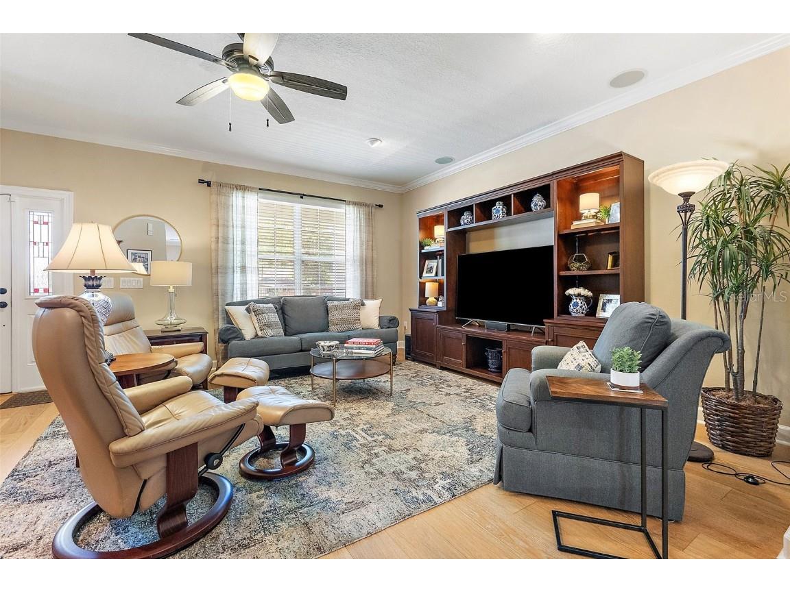 225 49th Avenue N Saint Petersburg FL 33703 TB8402471 image4