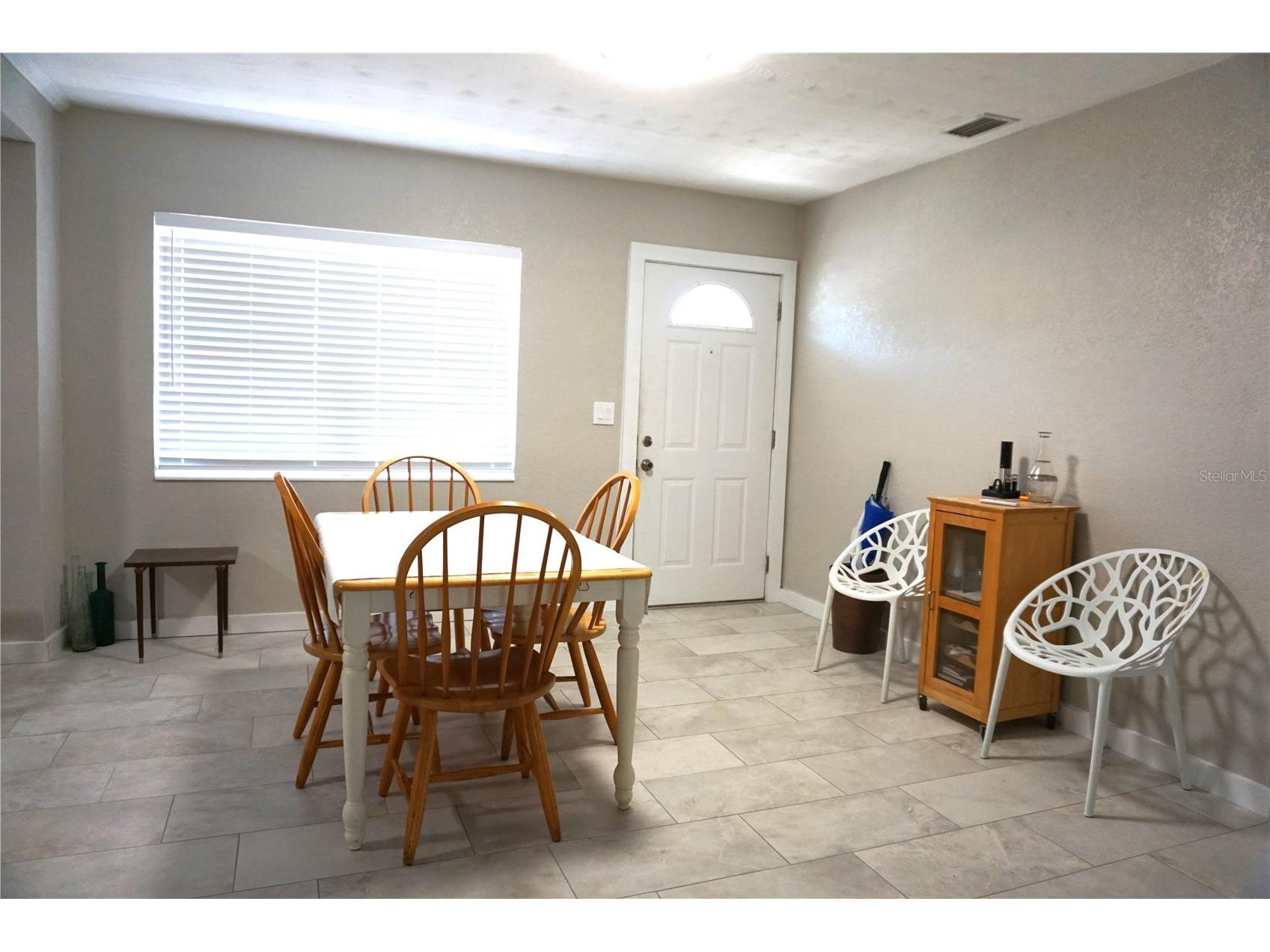 225 83rd Avenue NE Saint Petersburg FL 33702 TB8476643 image9