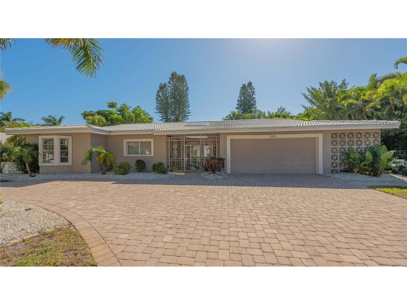 225 Bird Key Drive Sarasota FL 34236 A4609213 image1