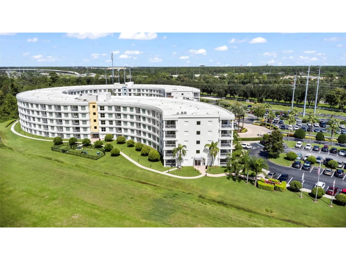 225 Celebration Place #427 Celebration FL 34747 - Pool O6236996 image5