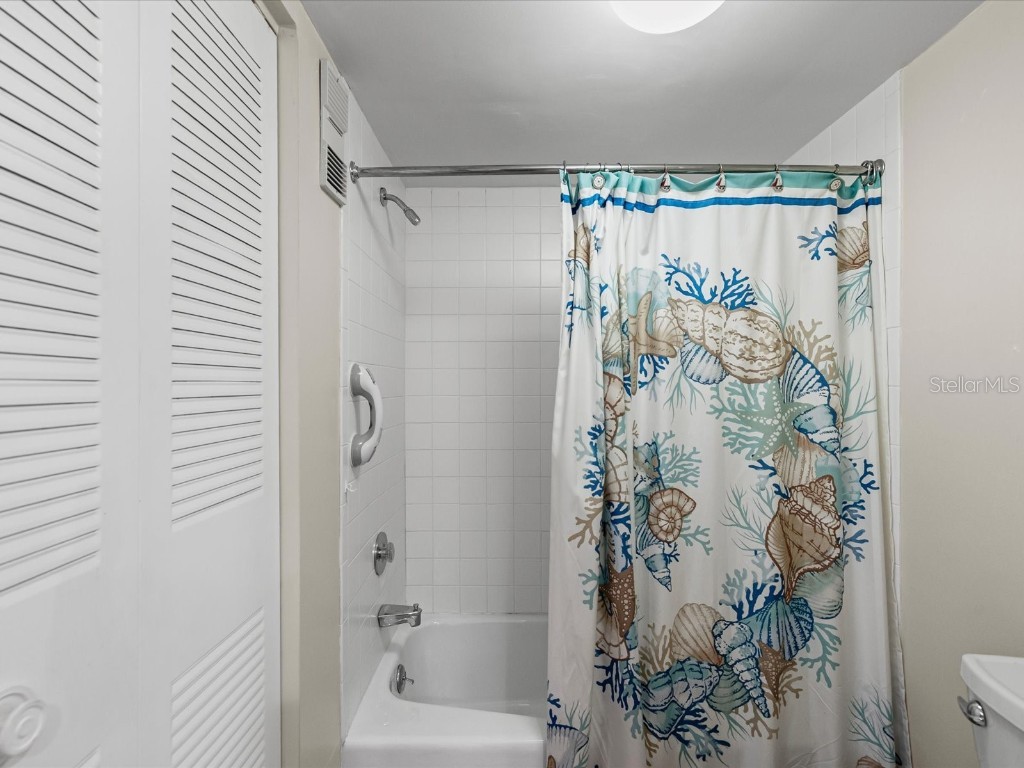 225 Country Club Drive #1211 Largo FL 33771 TB8432446 image27