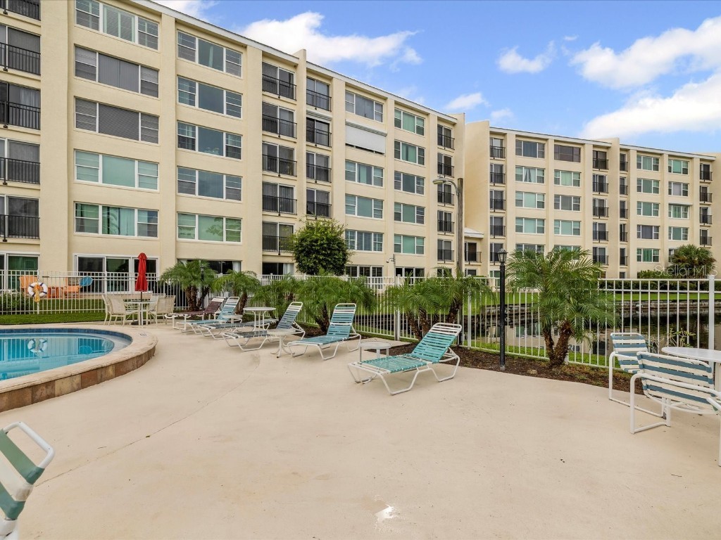 225 Country Club Drive #1211 Largo FL 33771 TB8432446 image38