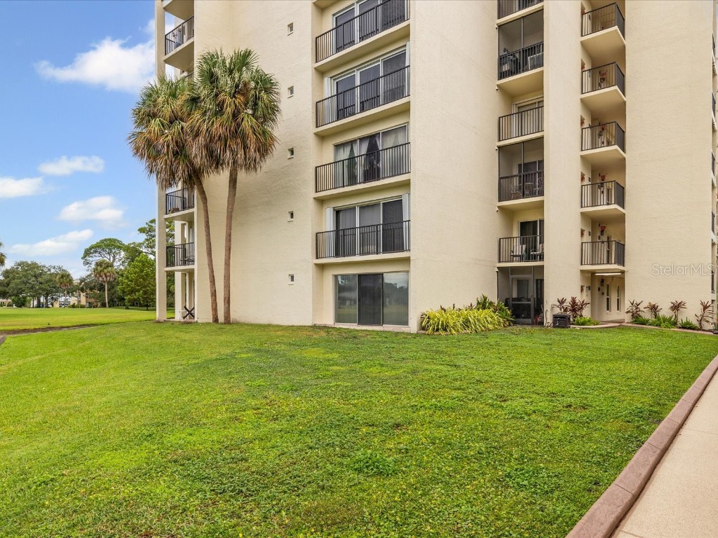 225 Country Club Drive #1211 Largo FL 33771 TB8432446 image44