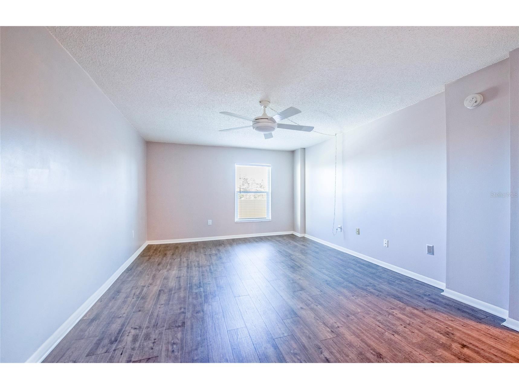 225 Country Club Drive #F1403 Largo FL 33771 TB8474672 image17