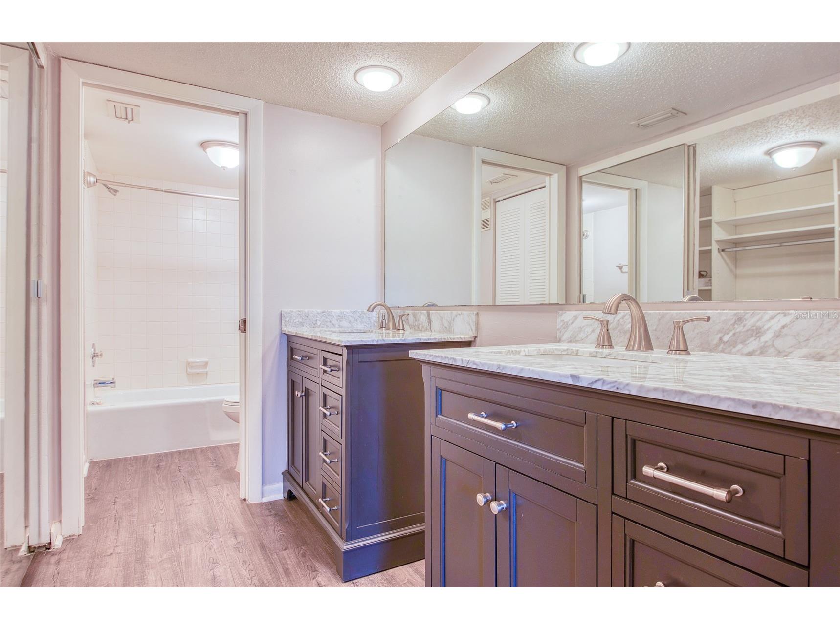 225 Country Club Drive #F1403 Largo FL 33771 TB8474672 image18