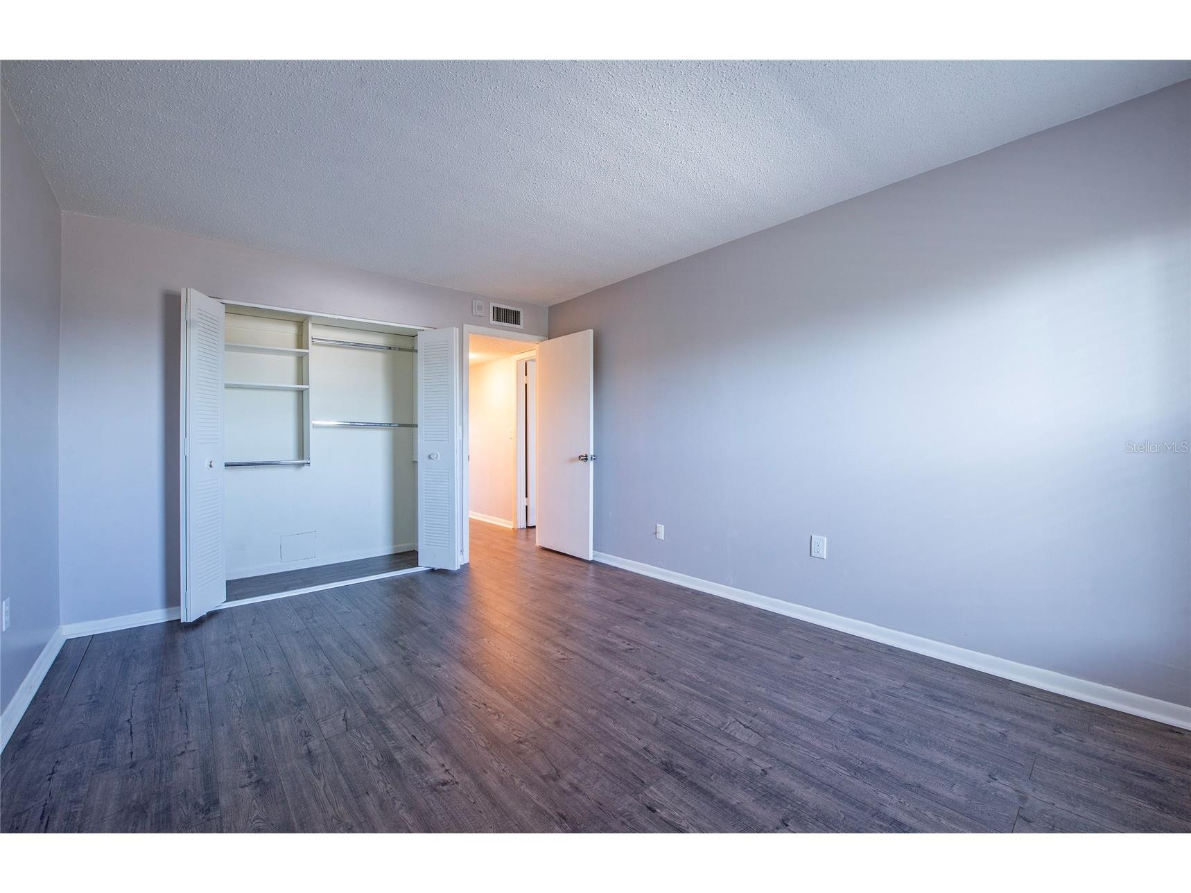225 Country Club Drive #F1403 Largo FL 33771 TB8474672 image22