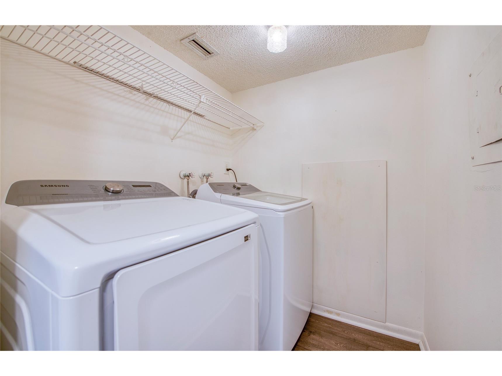 225 Country Club Drive #F1403 Largo FL 33771 TB8474672 image25