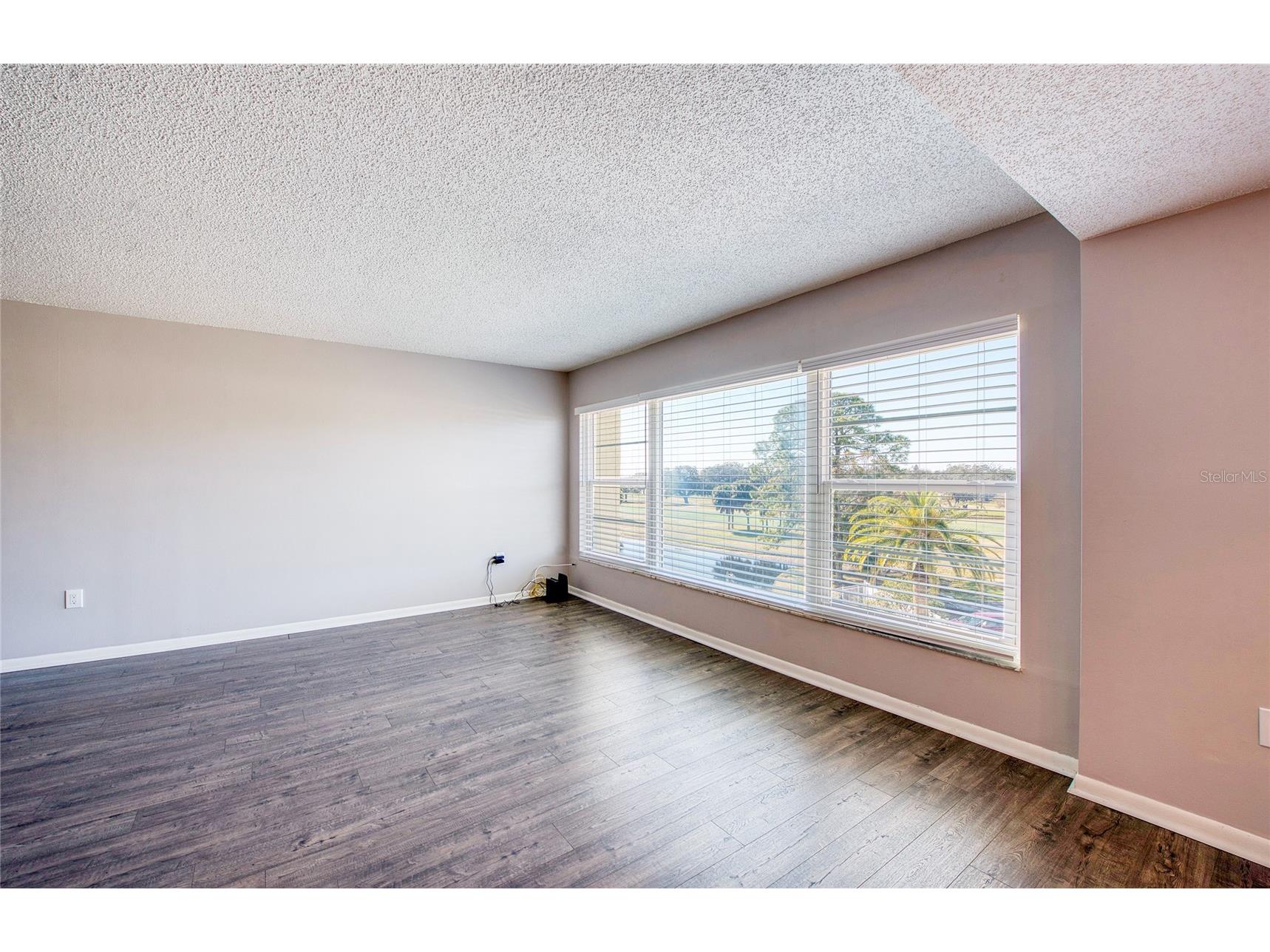 225 Country Club Drive #F1403 Largo FL 33771 TB8474672 image3