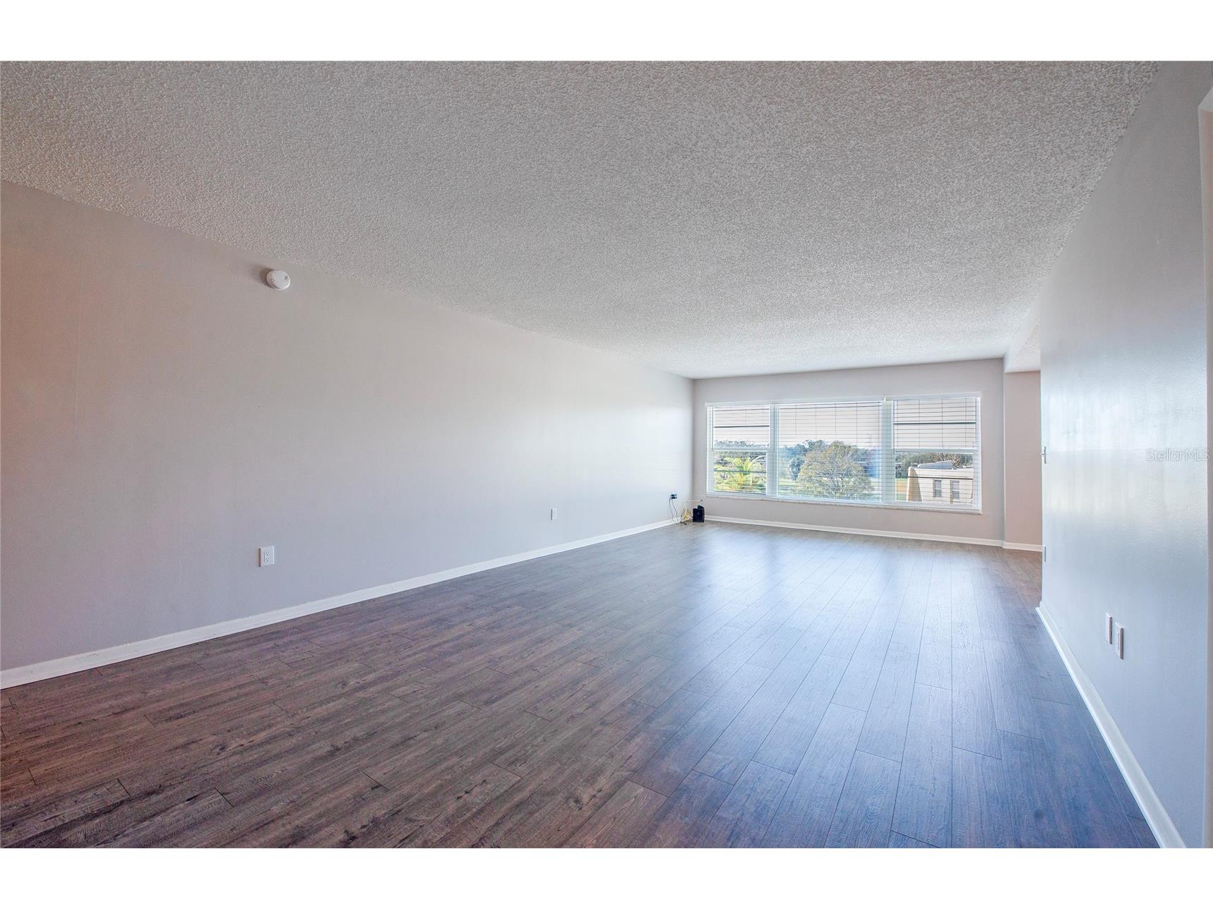 225 Country Club Drive #F1403 Largo FL 33771 TB8474672 image4