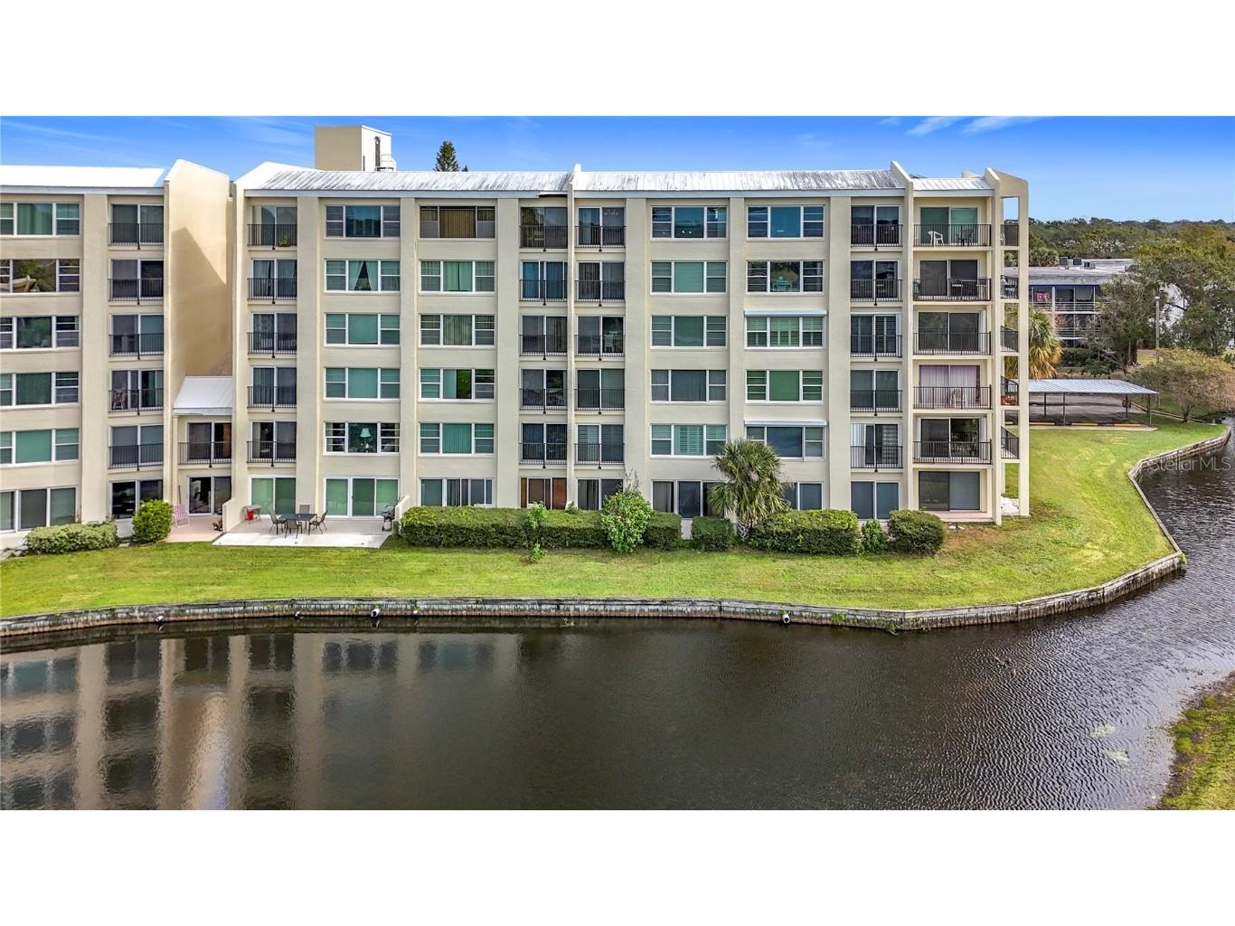 225 Country Club Drive #1611 Largo FL 33771 TB8338711 image1