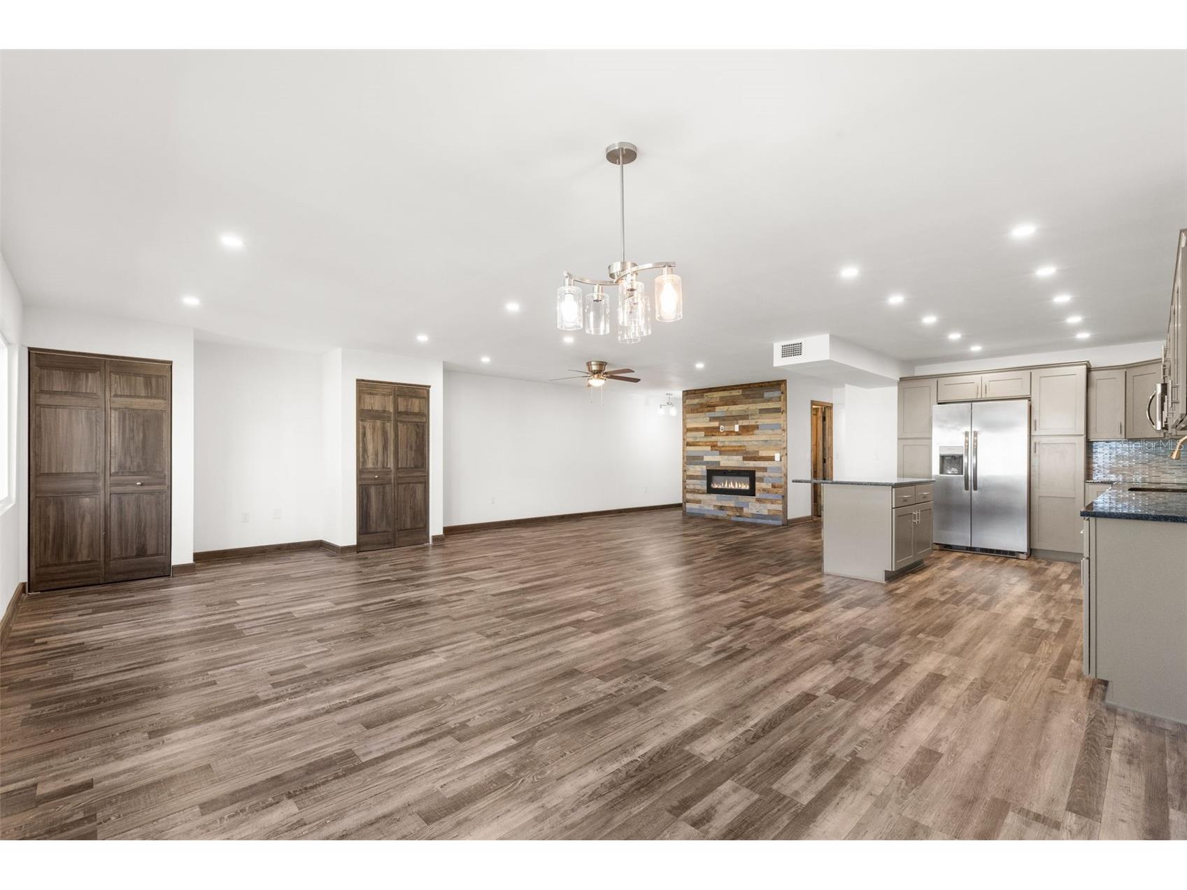 225 Country Club Drive #B221 Largo FL 33771 TB8509961 image13