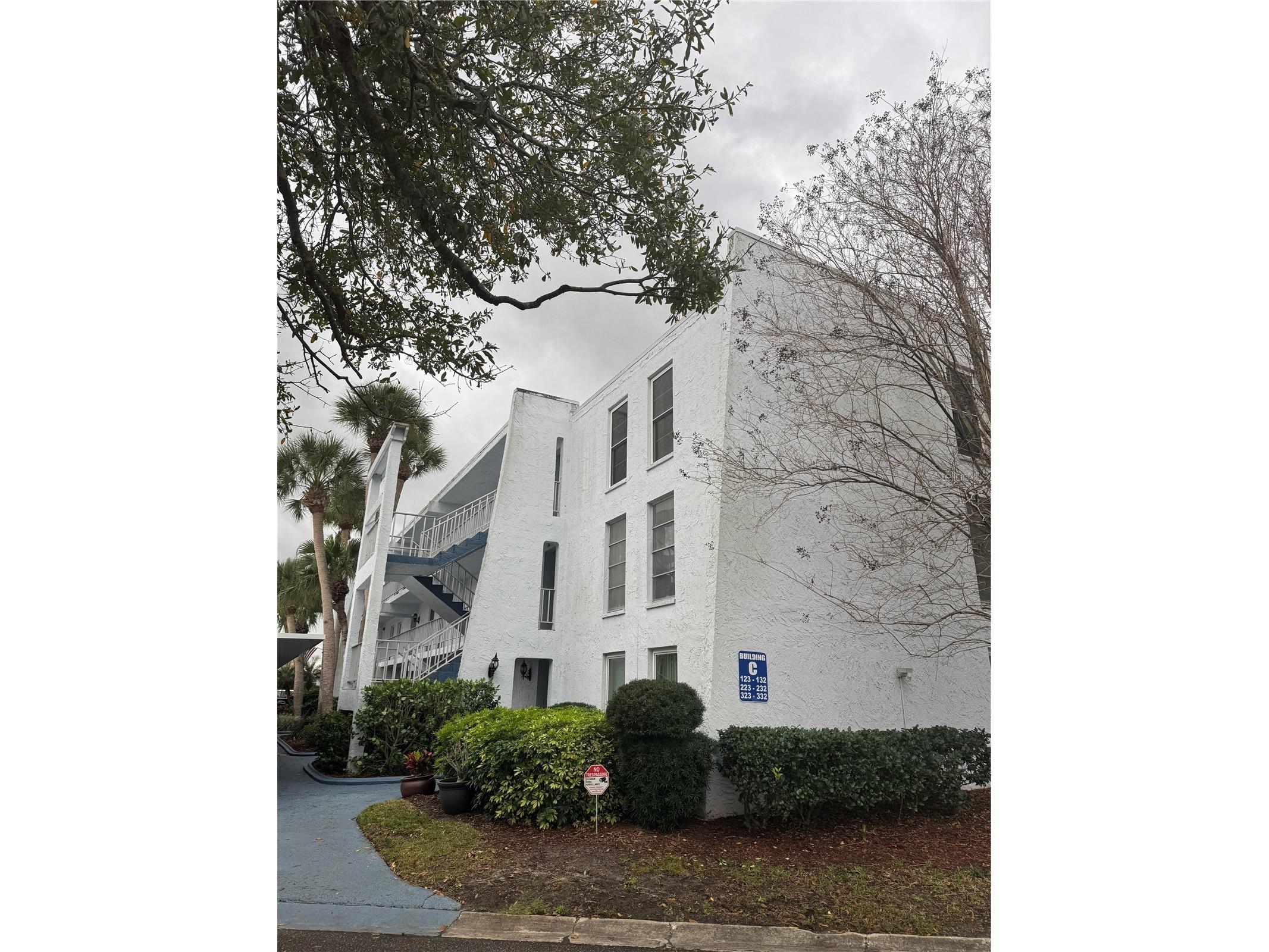 225 Country Club Drive #C326 Largo FL 33771 TB8464227 image1