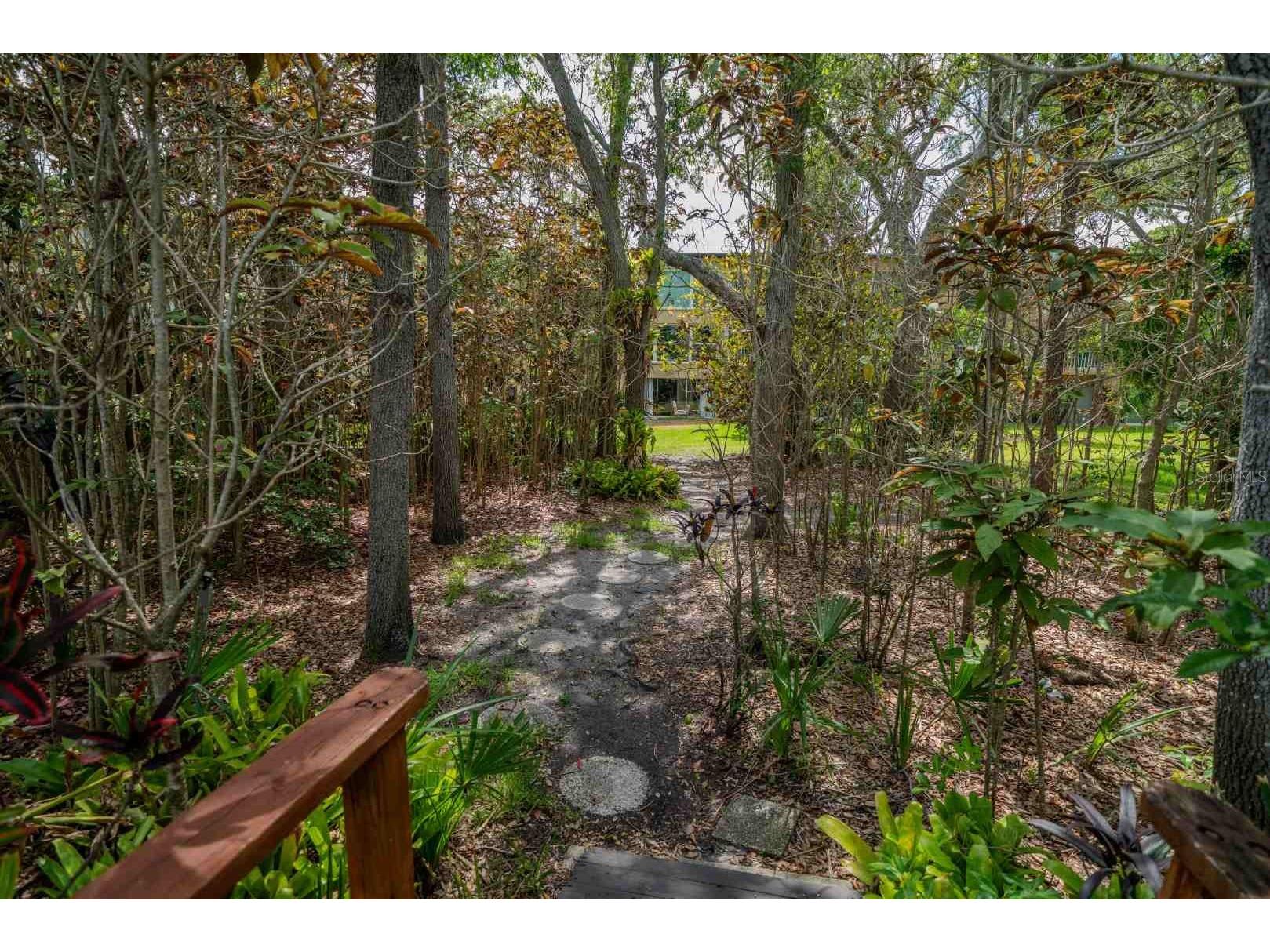 225 Country Club Drive #D142 Largo FL 33771 TB8525826 image60