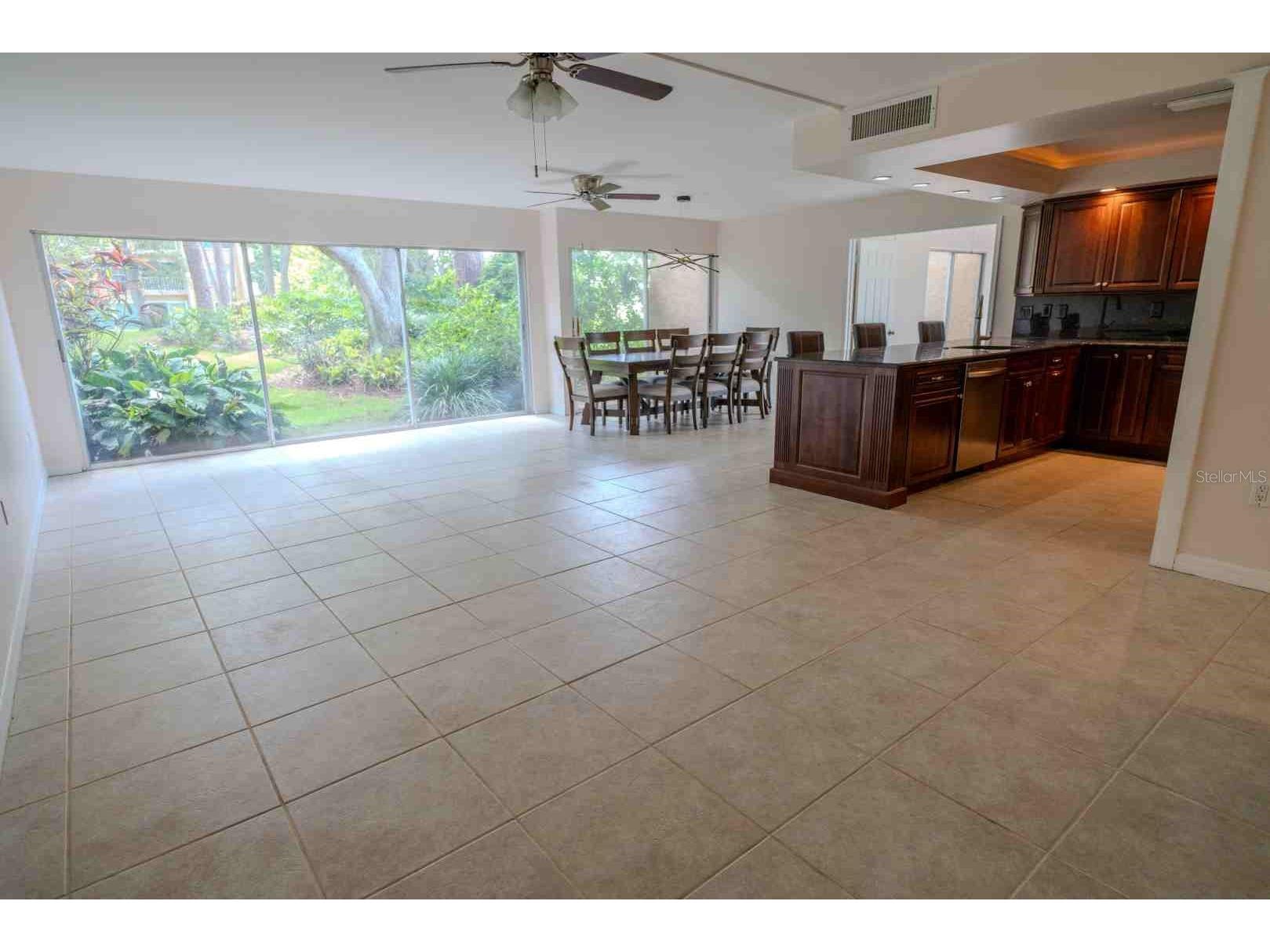 225 Country Club Drive #D142 Largo FL 33771 TB8525826 image7
