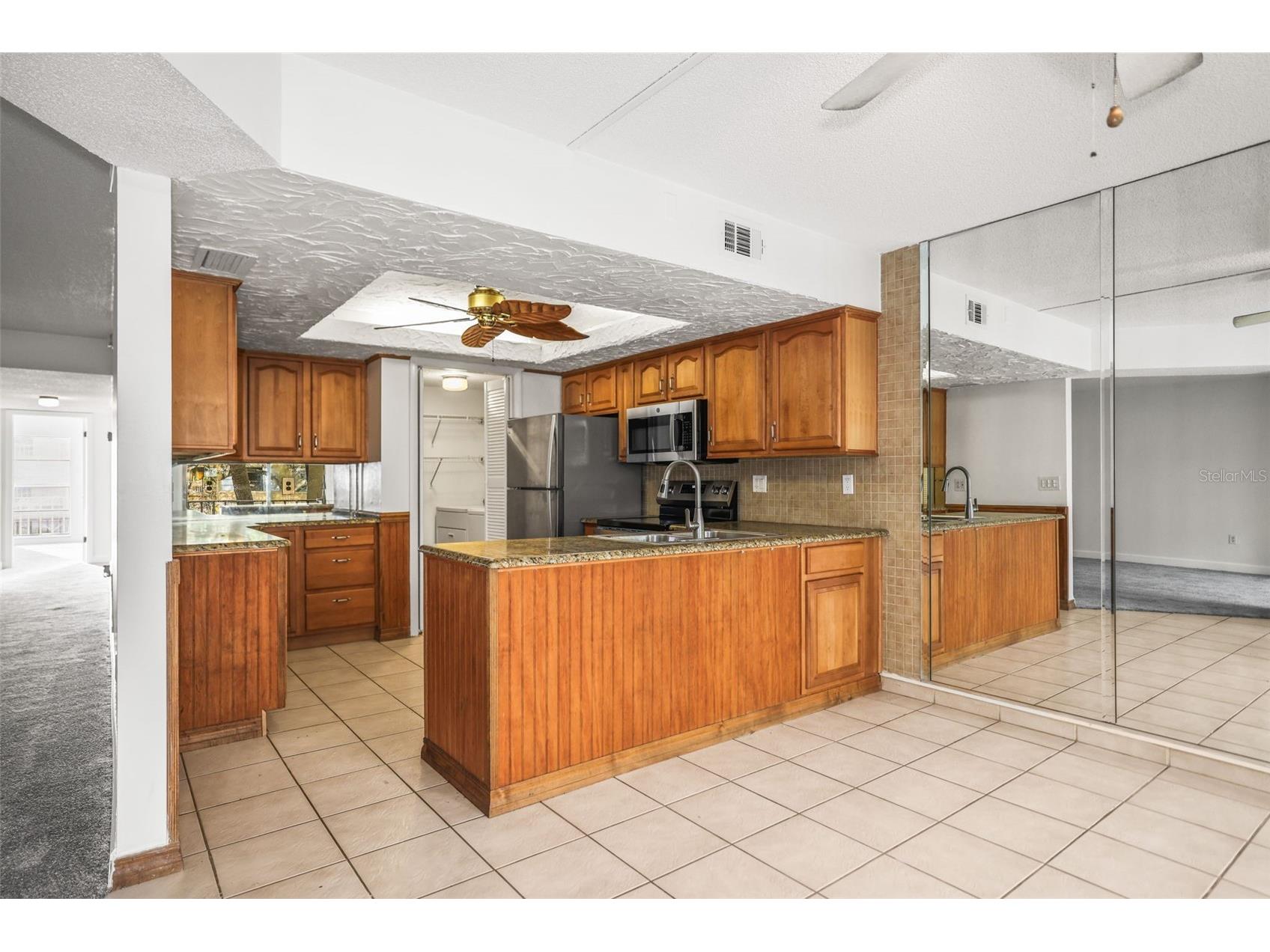 225 Country Club Drive #D237 Largo FL 33771 TB8485265 image10