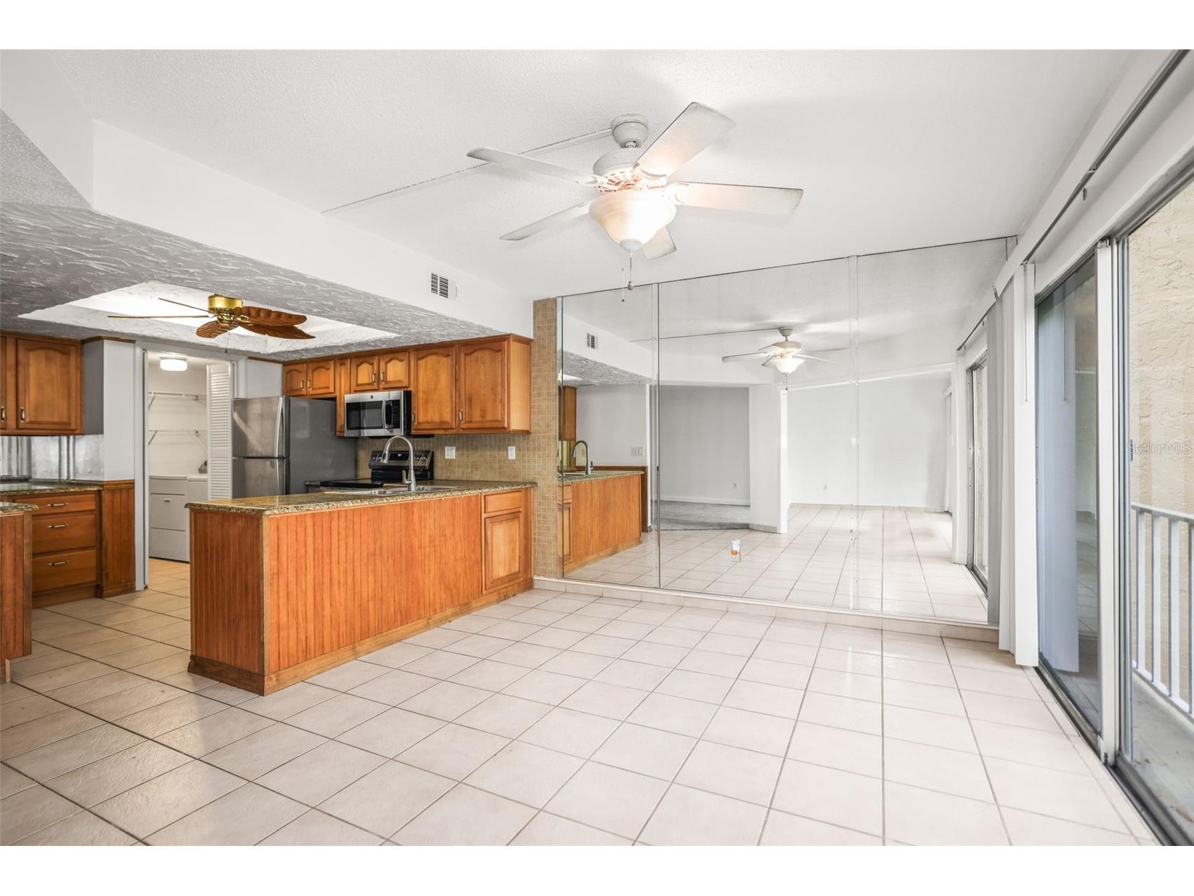 225 Country Club Drive #D237 Largo FL 33771 TB8485265 image7