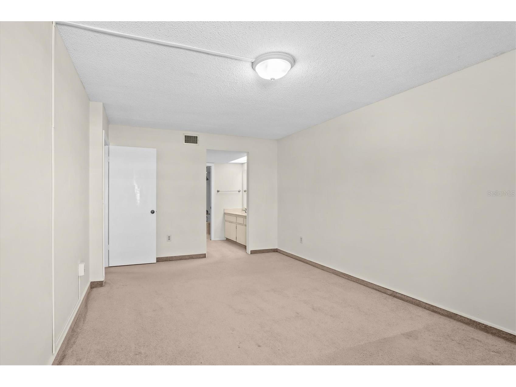 225 Country Club Drive #D238 Largo FL 33771 TB8493620 image30