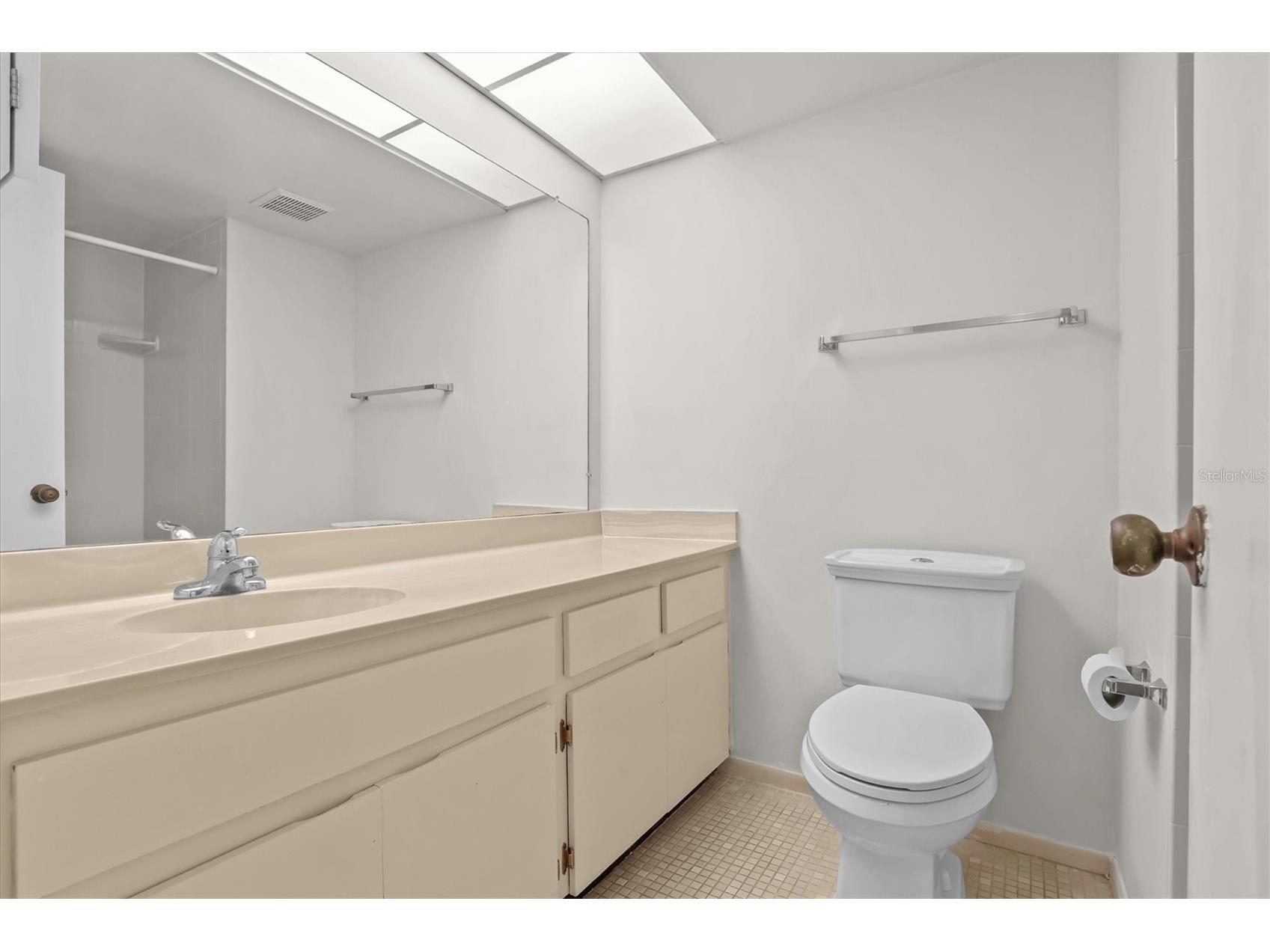 225 Country Club Drive #D238 Largo FL 33771 TB8493620 image37