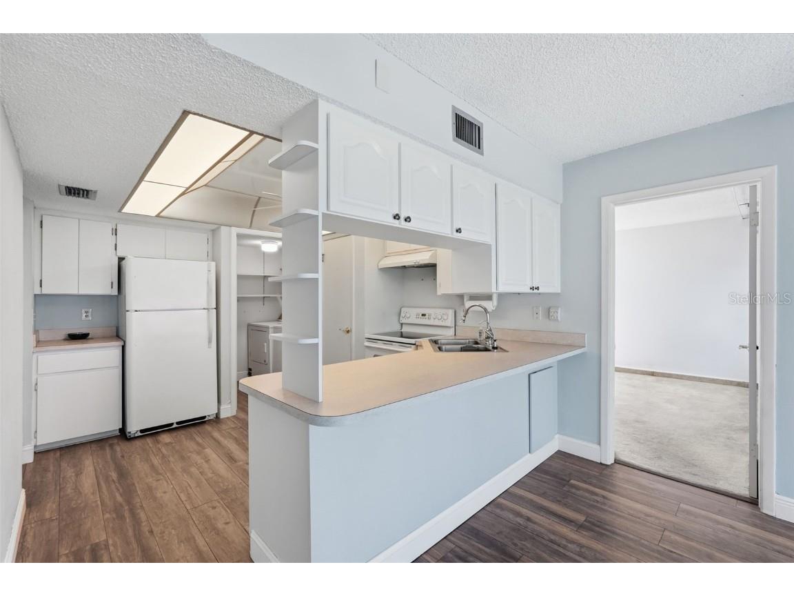 225 Country Club Drive #E252 Largo FL 33771 TB8438523 image28