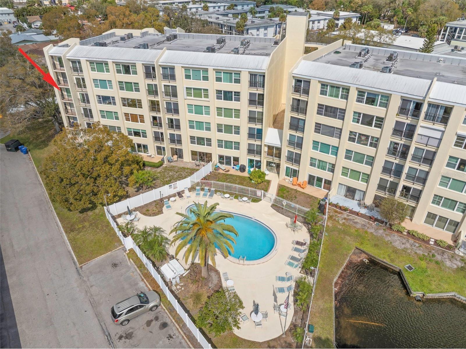 225 Country Club Drive #F-1401 Largo FL 33771 TB8482462 image1