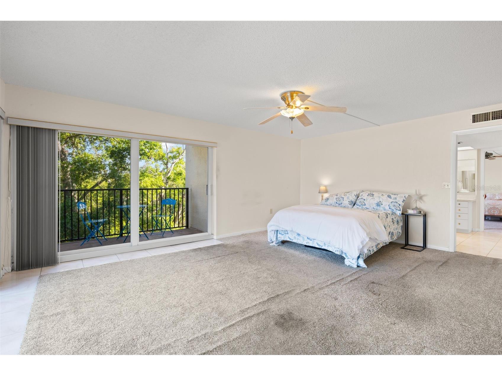 225 Country Club Drive #F-1401 Largo FL 33771 TB8482462 image16