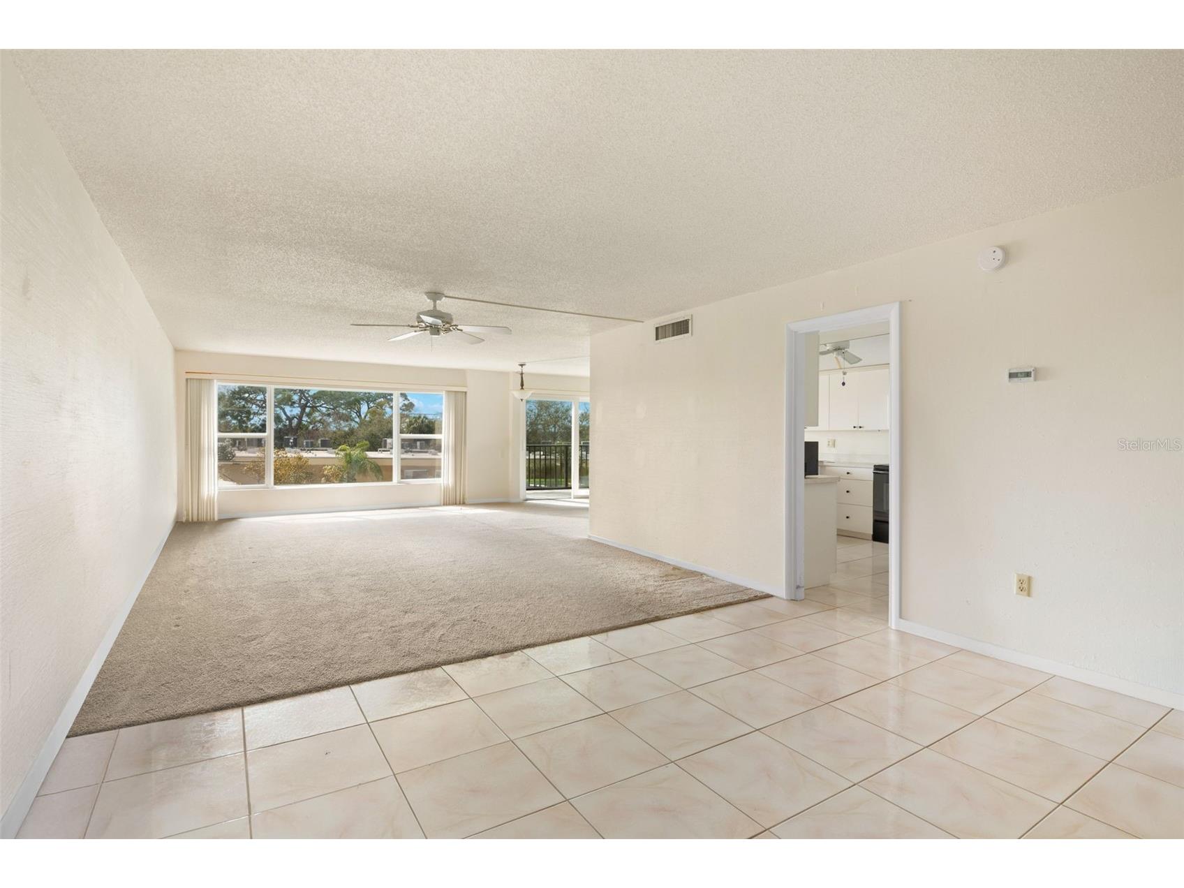 225 Country Club Drive #F-1401 Largo FL 33771 TB8482462 image3
