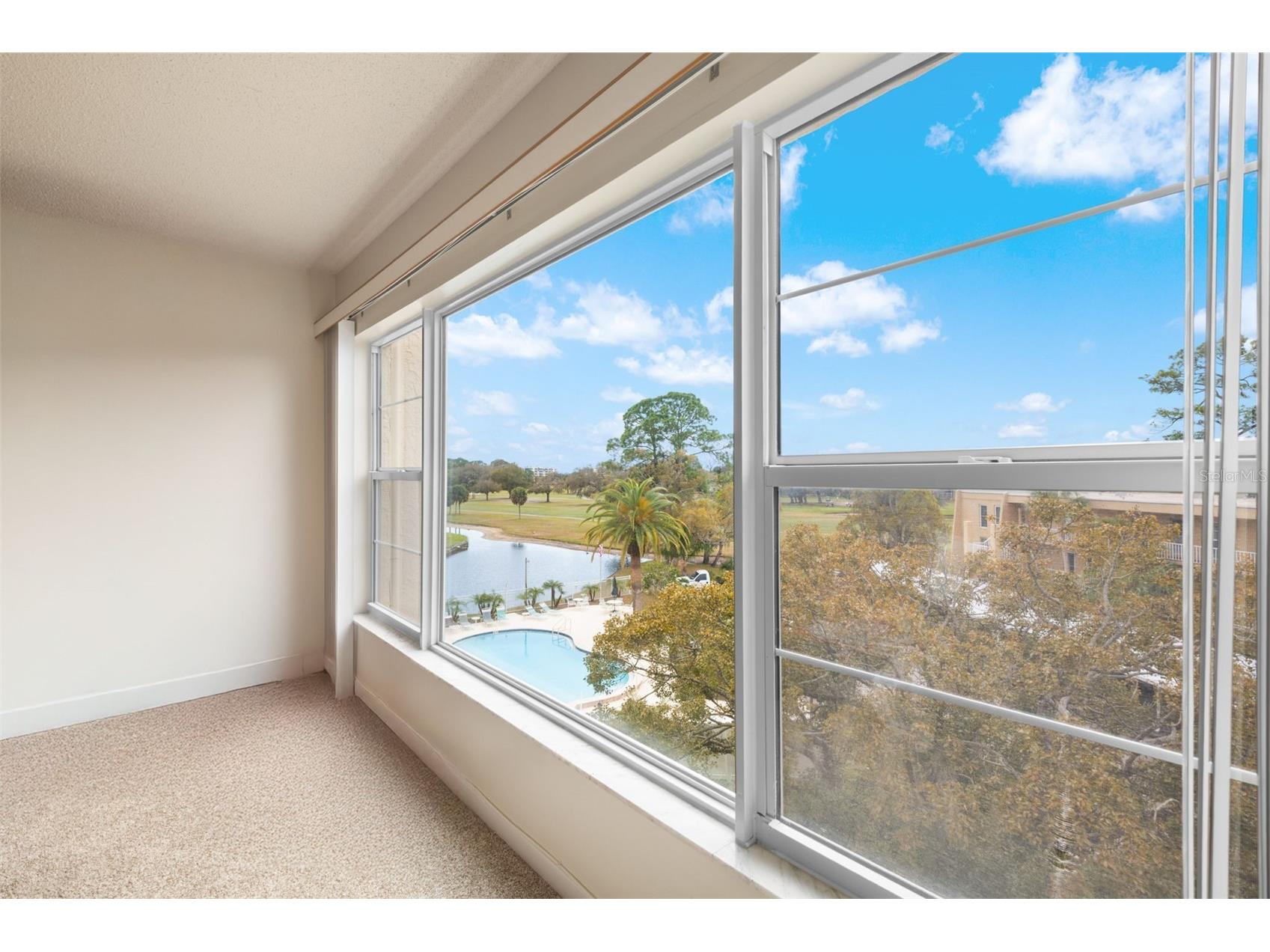 225 Country Club Drive #F-1401 Largo FL 33771 TB8482462 image5