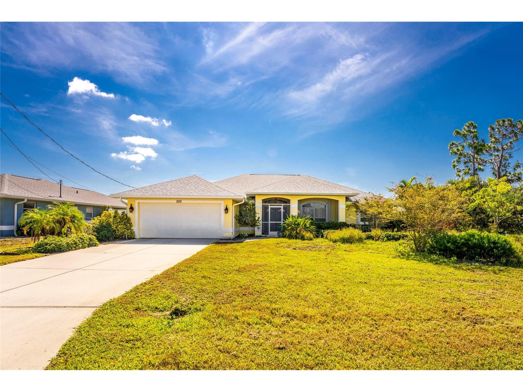 225 Fairway Road Rotonda West FL 33947 D6147950 image1
