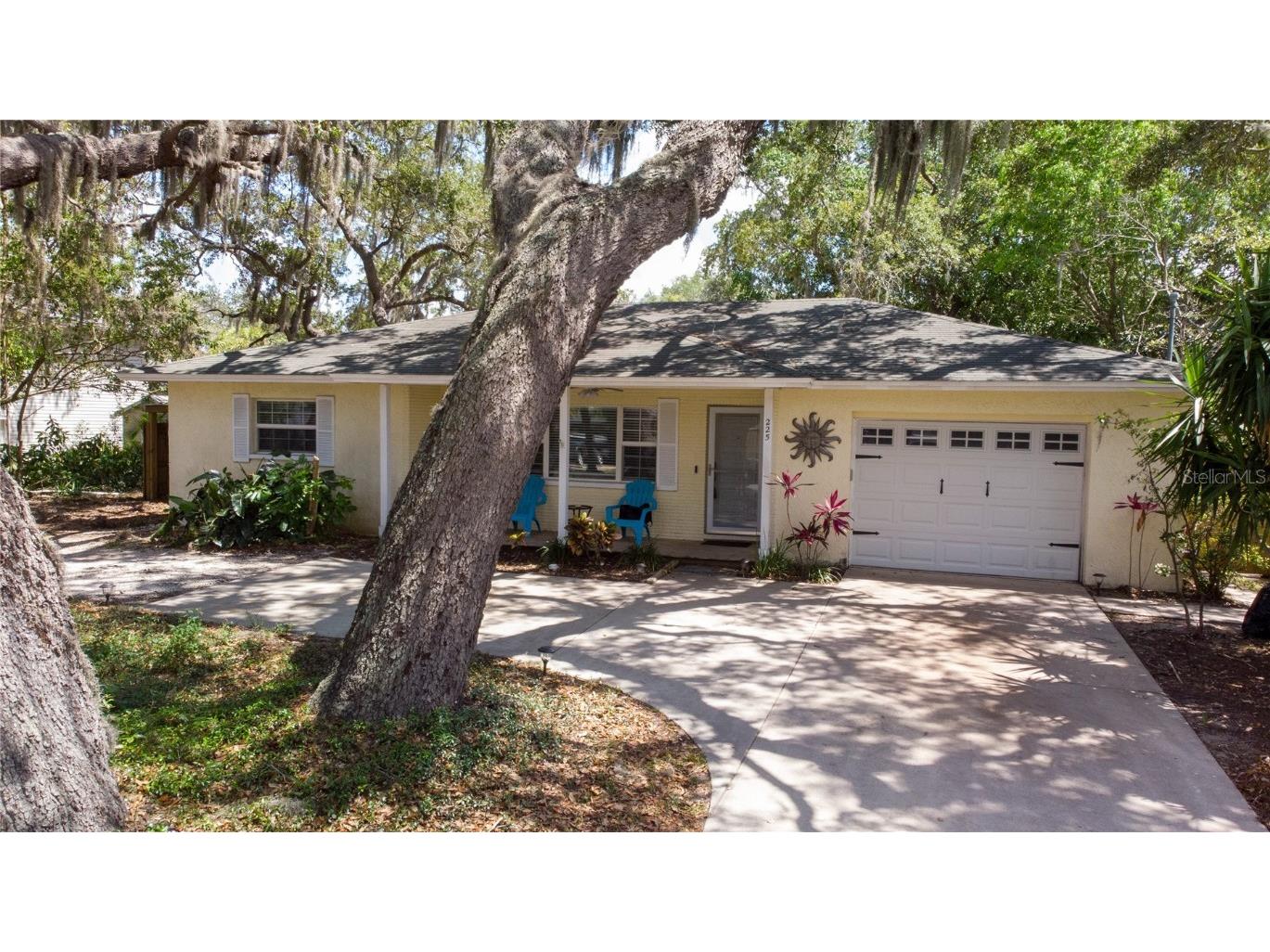 225 Georgia Avenue Crystal Beach FL 34681 U8203745 image1