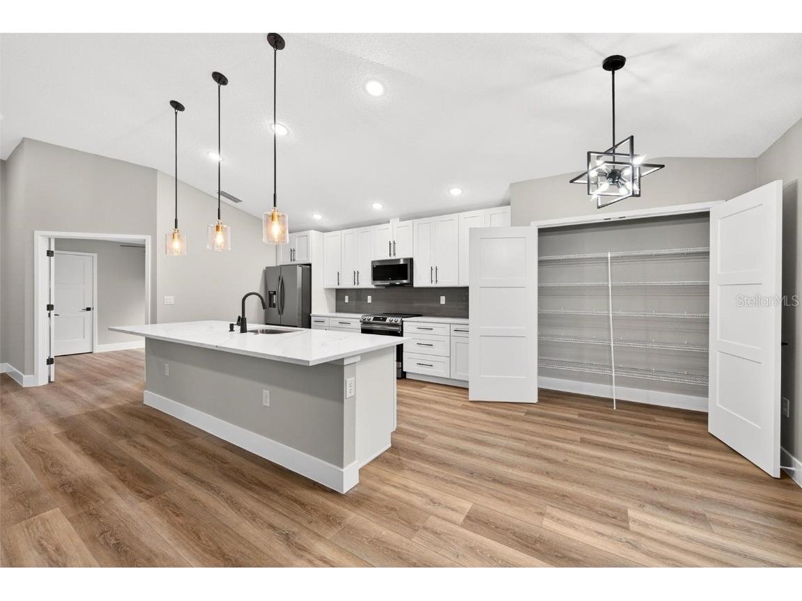 225 Hillside Avenue Umatilla FL 32784 G5105121 image22