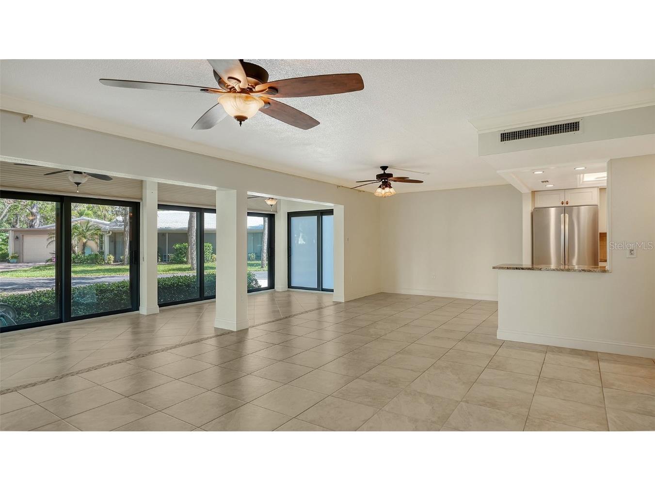 225 Hourglass Way #103 Sarasota FL 34242 - LAGOON. GULF OF MEXICO. A4664460 image13