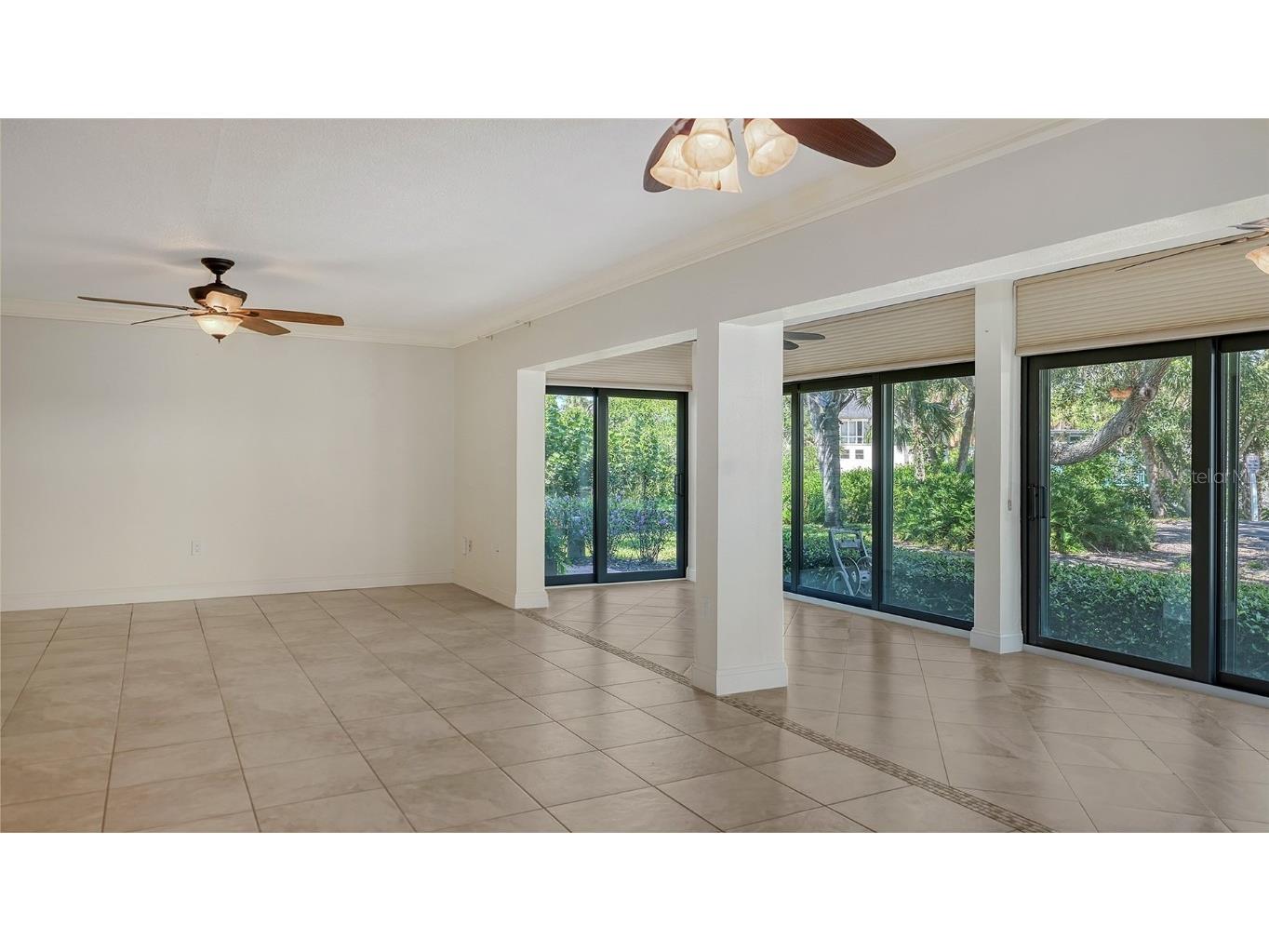 225 Hourglass Way #103 Sarasota FL 34242 - LAGOON. GULF OF MEXICO. A4664460 image15