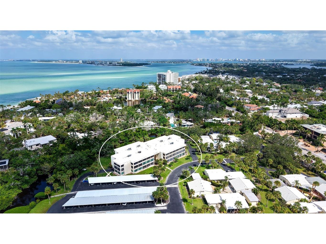 225 Hourglass Way #103 Sarasota FL 34242 - LAGOON. GULF OF MEXICO. A4664460 image2