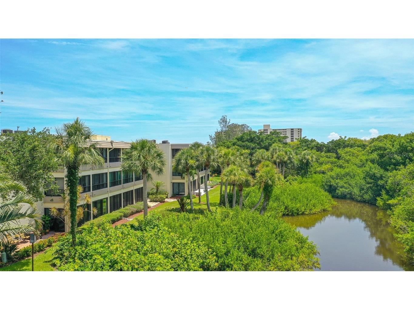 225 Hourglass Way #103 Sarasota FL 34242 - LAGOON. GULF OF MEXICO. A4664460 image23