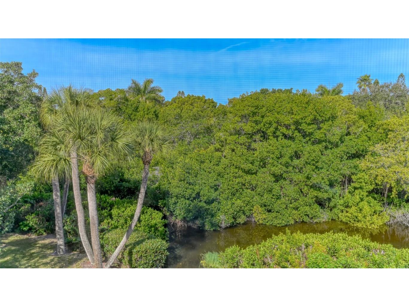 225 Hourglass Way #103 Sarasota FL 34242 - LAGOON. GULF OF MEXICO. A4664460 image25