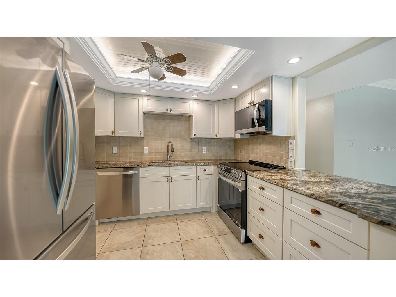 225 Hourglass Way #103 Sarasota FL 34242 - LAGOON. GULF OF MEXICO. A4664460 image36