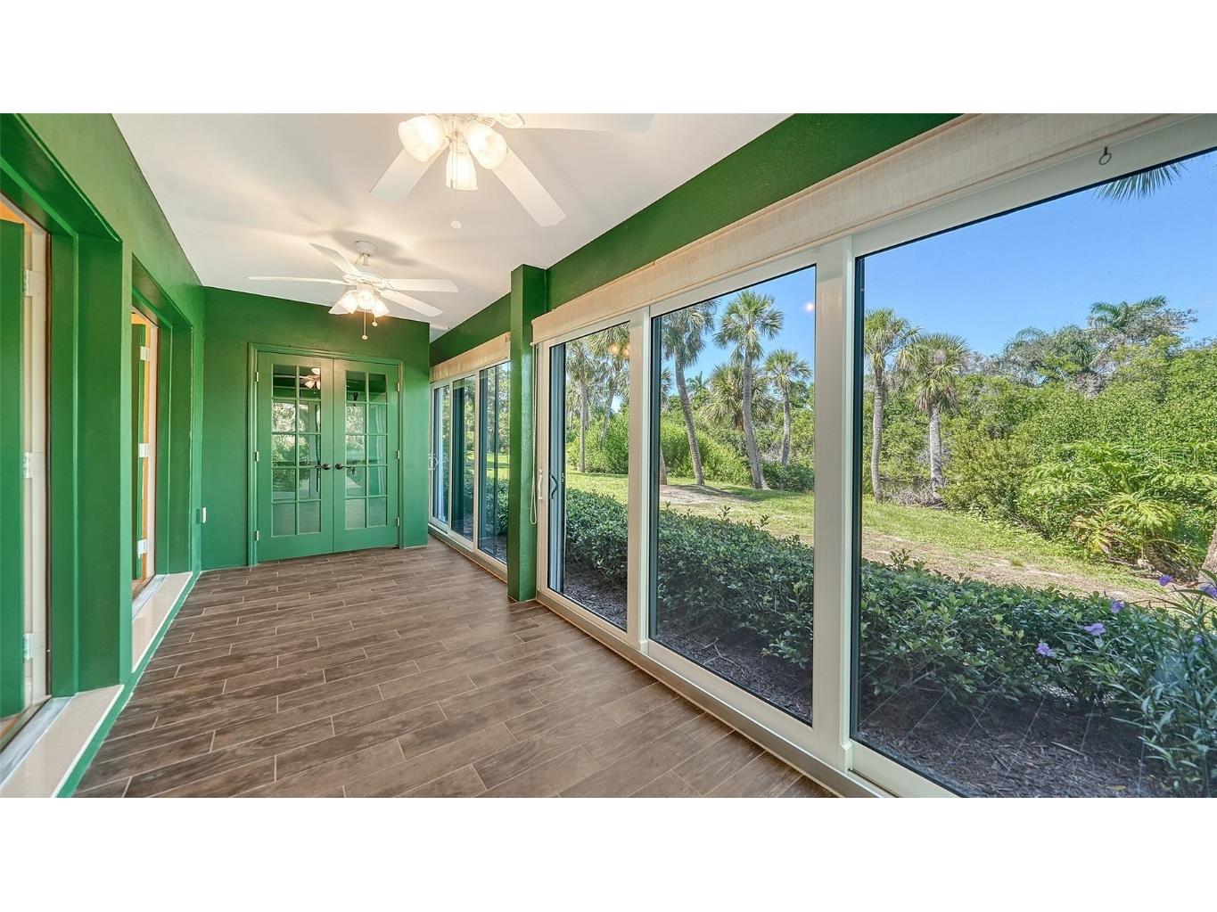 225 Hourglass Way #103 Sarasota FL 34242 - LAGOON. GULF OF MEXICO. A4664460 image45