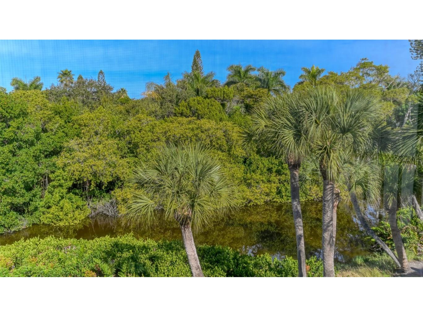 225 Hourglass Way #103 Sarasota FL 34242 - LAGOON. GULF OF MEXICO. A4664460 image46