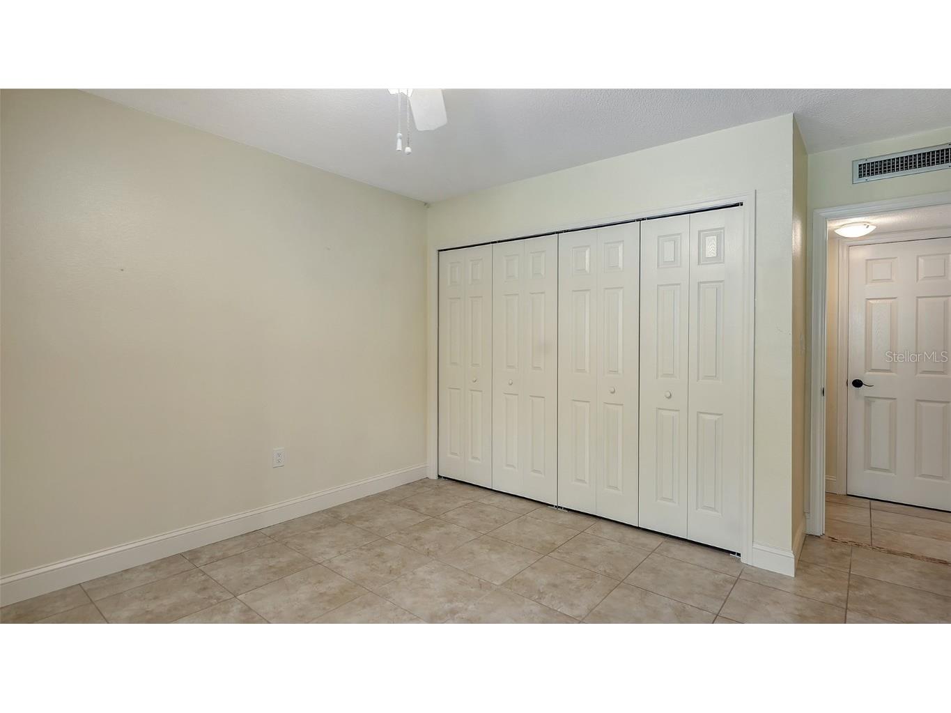 225 Hourglass Way #103 Sarasota FL 34242 - LAGOON. GULF OF MEXICO. A4664460 image62