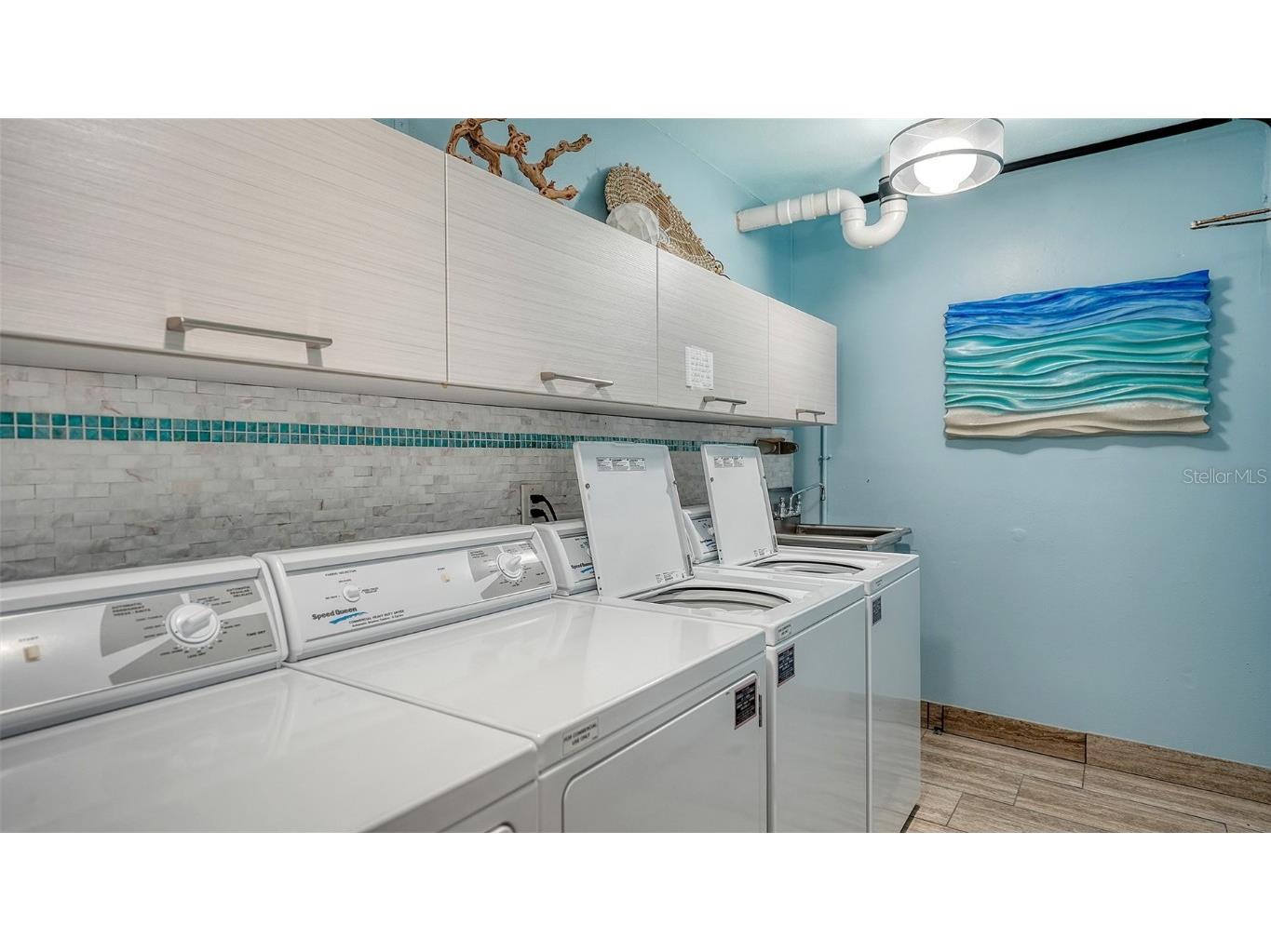 225 Hourglass Way #103 Sarasota FL 34242 - LAGOON. GULF OF MEXICO. A4664460 image64