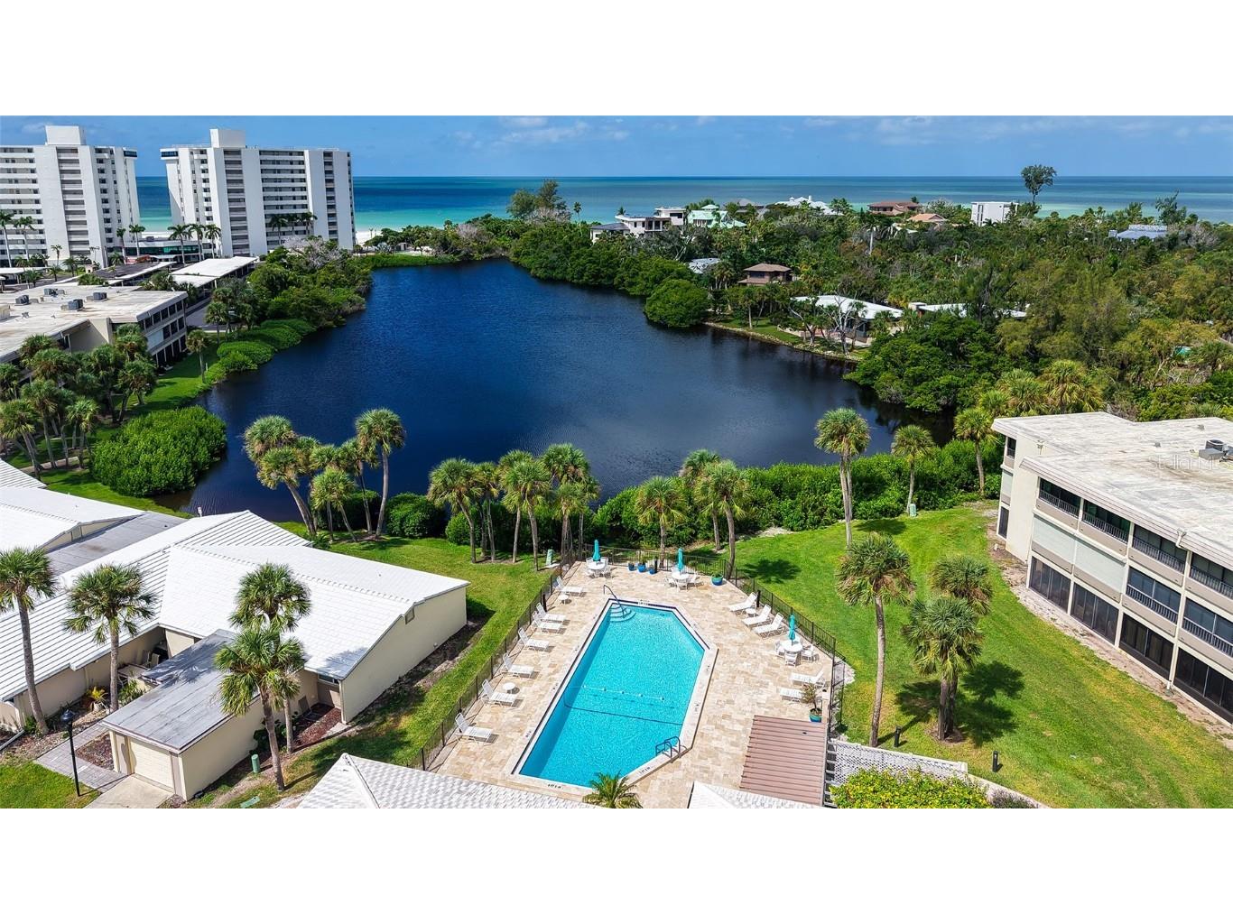 225 Hourglass Way #103 Sarasota FL 34242 - LAGOON. GULF OF MEXICO. A4664460 image67