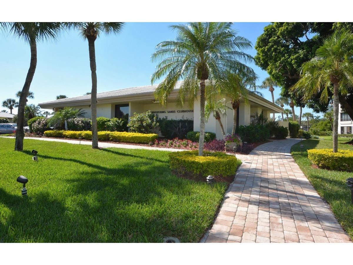 225 Hourglass Way #103 Sarasota FL 34242 - LAGOON. GULF OF MEXICO. A4664460 image68